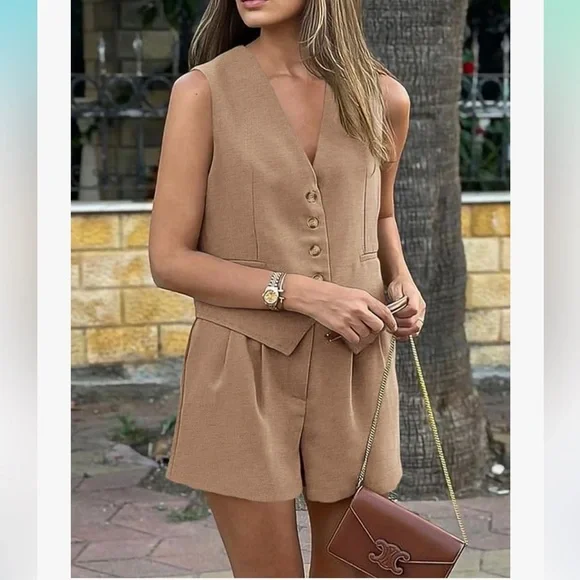 Prettygarden Tan Sleeveless short vest set - Picture 1 of 3